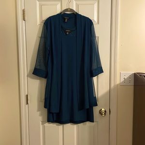 Emerald two piece short elegant dress with jacket. NWT.